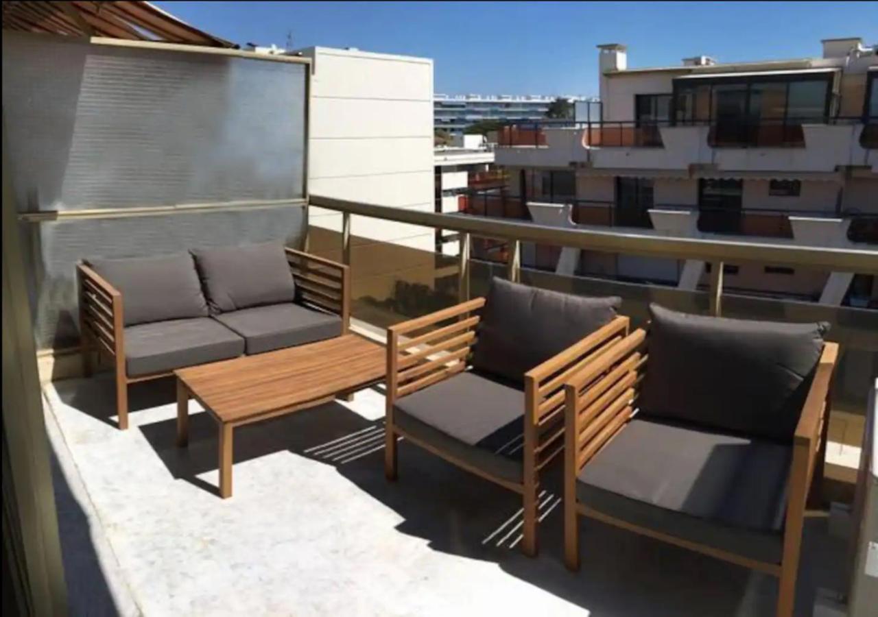 Tres Beau Studio Avec Terrasse, Situe A 100M Des Plages De Juans Les Pins Antibes Bagian luar foto